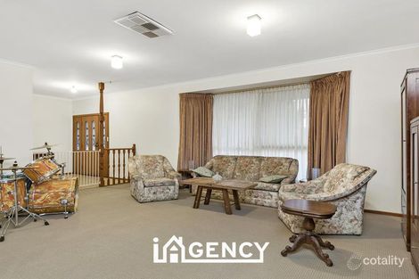 Property photo of 291 James Cook Drive Endeavour Hills VIC 3802