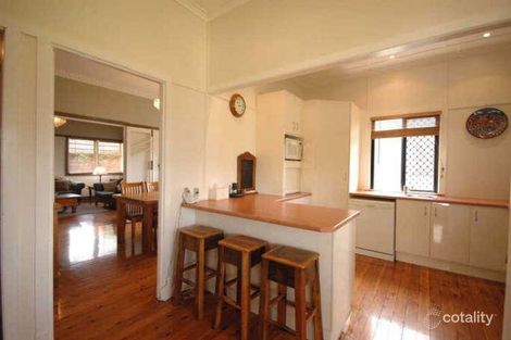 Property photo of 36 Geoffrey Street Mount Lofty QLD 4350