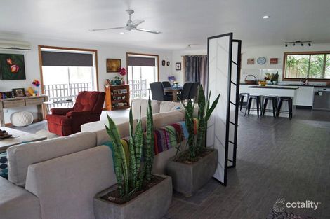 Property photo of 2 Adelaide Close Wingham NSW 2429