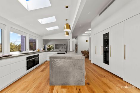 Property photo of 6 Dixon Close Illawong NSW 2234