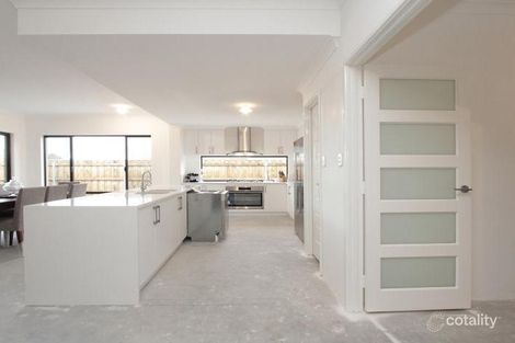 Property photo of 15 Tickner Parade Ellenbrook WA 6069