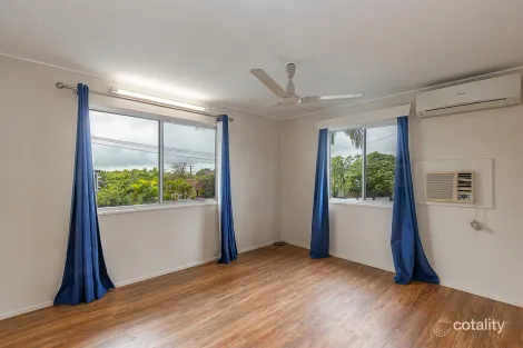 Property photo of 33 Rundle Street Mount Louisa QLD 4814