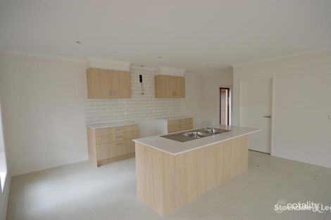 Property photo of 21 Peak Crescent Wantirna VIC 3152