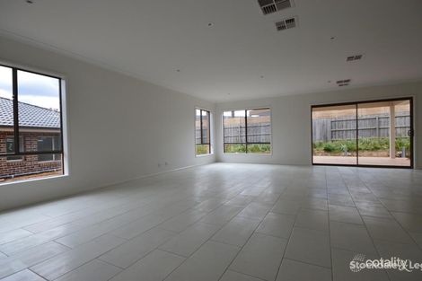 Property photo of 21 Peak Crescent Wantirna VIC 3152