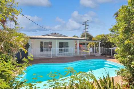 39 Ford St, Hermit Park, QLD 4812