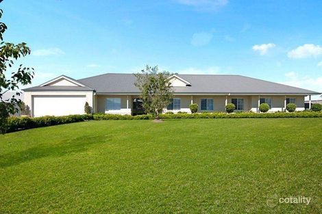 Property photo of 17 Arran Circuit Largs NSW 2320