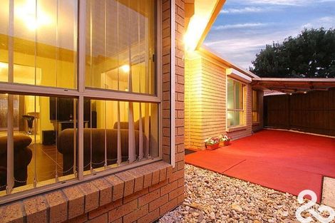 Property photo of 2/30 Dundee Street Reservoir VIC 3073