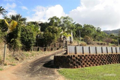 73 Callum St, Mooroobool, QLD 4870