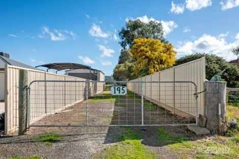 Property photo of 195 High Street Avoca VIC 3467