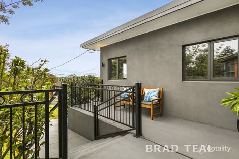 Property photo of 39 Woolart Street Strathmore VIC 3041