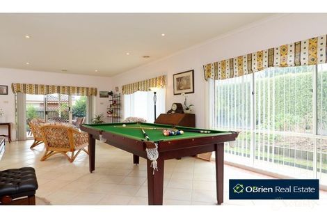Property photo of 12 The Quadrant Narre Warren South VIC 3805