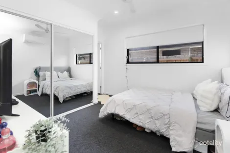 Property photo of 33 First Street Holmview QLD 4207