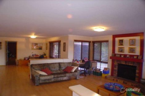 Property photo of 4 Colac Court Petrie QLD 4502