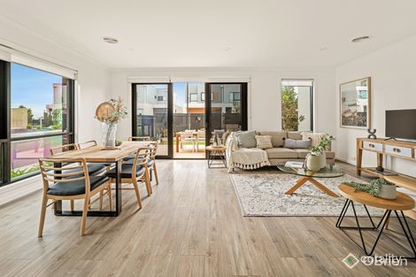 4 Surfers Cres, Carrum Downs, VIC 3201