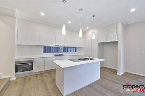 Property photo of 18 Astelia Street Macquarie Fields NSW 2564