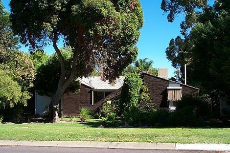 39 Regency Dr, Thornlie, WA 6108