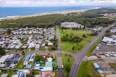 Property photo of 40 Elsdon Street Redhead NSW 2290