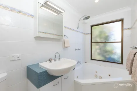 Property photo of 2/5 Baker Court Point Lookout QLD 4183