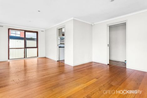 Property photo of 8 Whiton Grove Wyndham Vale VIC 3024