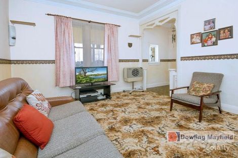 Property photo of 4 Irelands Avenue Mayfield NSW 2304