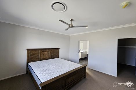 Property photo of 48 Mozart Place Mount Ommaney QLD 4074