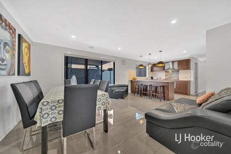 Property photo of 25 Yearling Crescent Clyde North VIC 3978