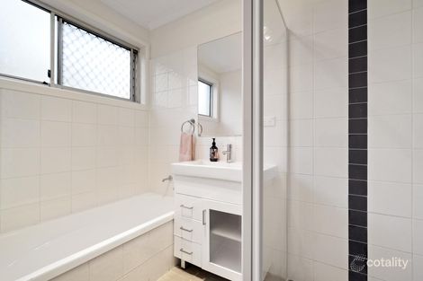 Property photo of 28 Jenner Court Wanniassa ACT 2903