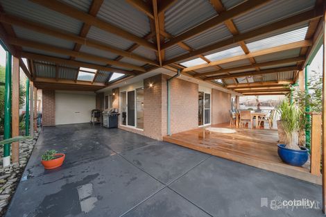 Property photo of 3 Macquarie Circuit Pakenham VIC 3810