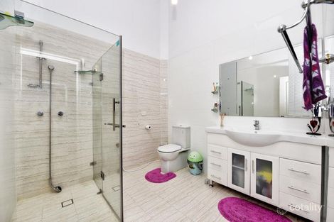 Property photo of 1/5 Fairlight Avenue Fairfield NSW 2165