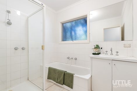Property photo of 2/534 Waverley Road Mount Waverley VIC 3149