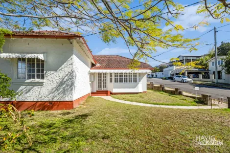 38 Greene St, Newmarket, QLD 4051