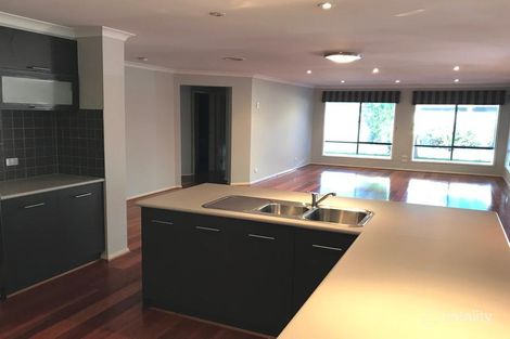 Property photo of 11 Avoca Place Pakenham VIC 3810