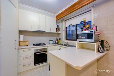 Property photo of 18 Kestrel Place Werribee VIC 3030