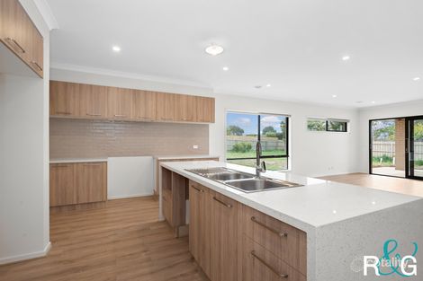 Property photo of 40 Hector Close Bittern VIC 3918