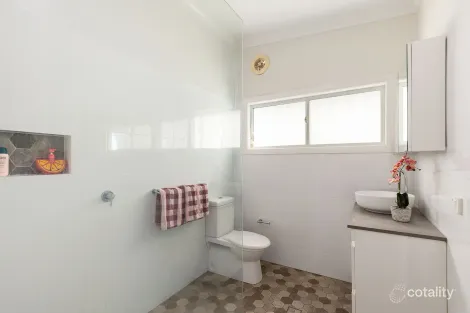 Property photo of 44 Bogan Road Booker Bay NSW 2257