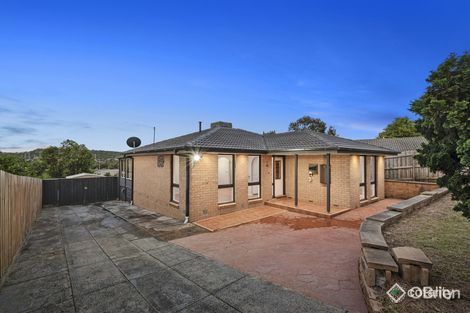 Property photo of 9 Scotsburn Way Endeavour Hills VIC 3802