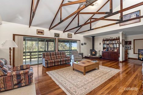 Property photo of 2 Martin Place Red Rock NSW 2456