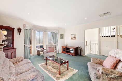 Property photo of 2 Garrisson Grove Wantirna VIC 3152