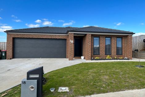 Property photo of 18 Wakeful Crescent Drouin VIC 3818