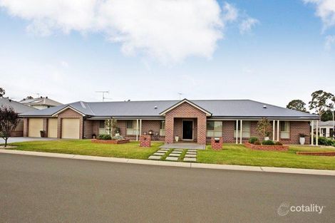 1 Bengal Cres, Elderslie, NSW 2570