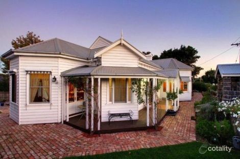 Property photo of 2 Loch Park Road Traralgon VIC 3844