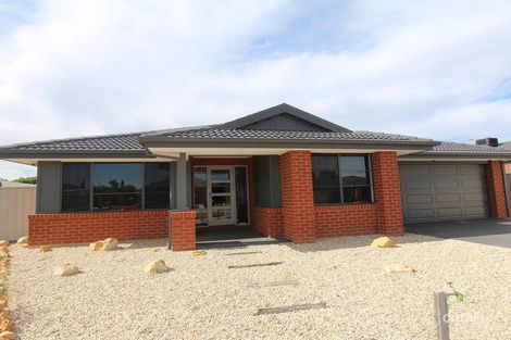 12 Dowker St, Epsom, VIC 3551