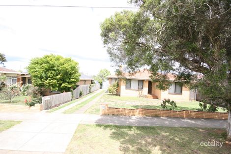 17 Cuthbert Ave, Highton, VIC 3216