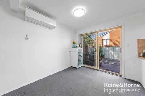 Property photo of 1/63 Canterbury Road Glenfield NSW 2167