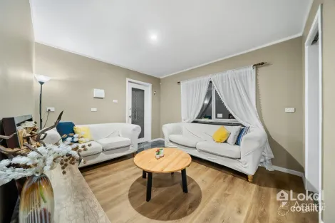 Property photo of 5 Hayes Road Mernda VIC 3754