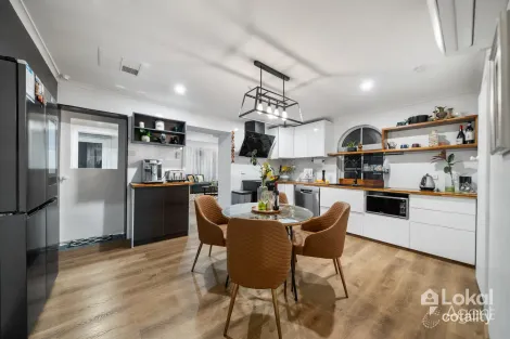 Property photo of 5 Hayes Road Mernda VIC 3754