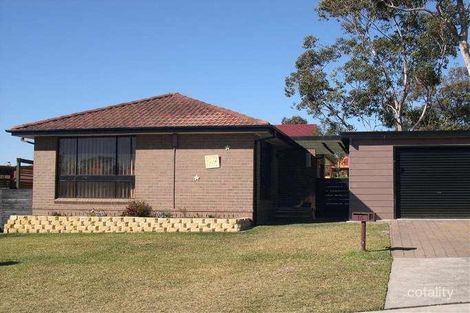 Property photo of 16 Tamar Close Metford NSW 2323