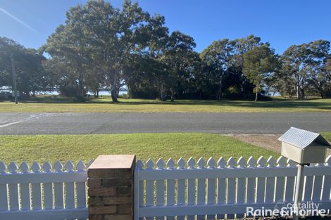 Property photo of 76 Esplanade Tin Can Bay QLD 4580
