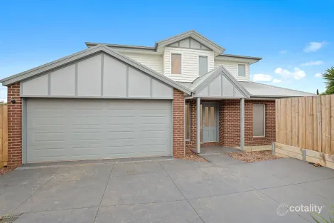 2/11 Lardner Rd, Drouin, VIC 3818