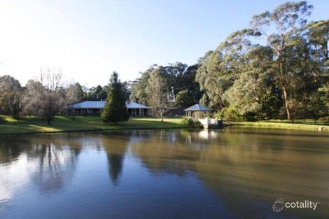 19 Shannon Ct, Woodend, VIC 3442